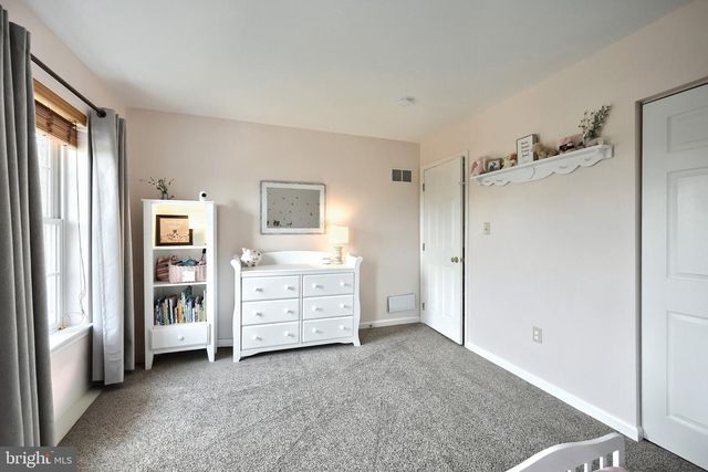 590 WOODSIDE RD, York, PA 17406