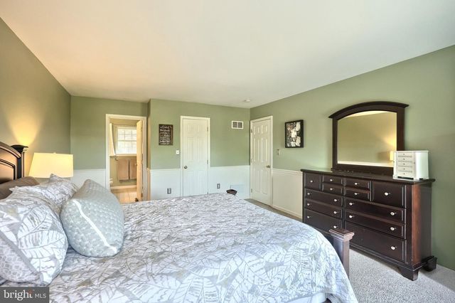 590 WOODSIDE RD, York, PA 17406