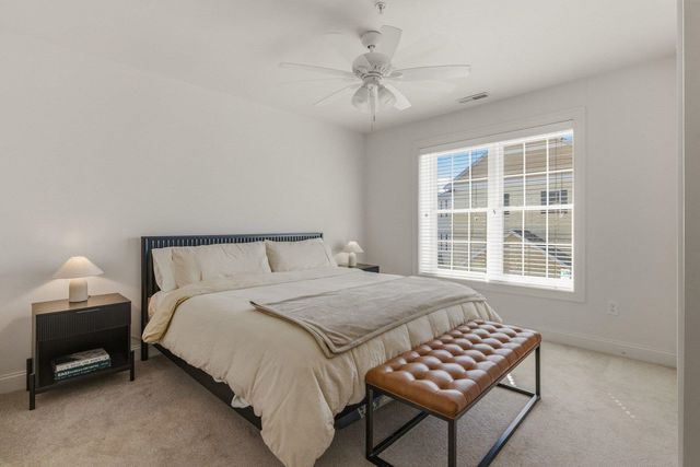 1039 Islington St Unit 4, Portsmouth, NH 03801