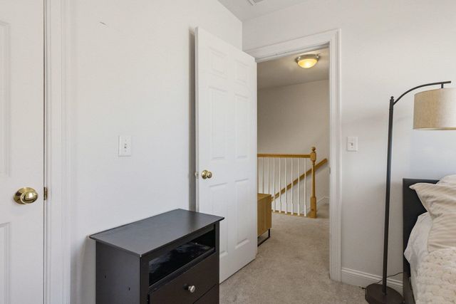 1039 Islington St Unit 4, Portsmouth, NH 03801