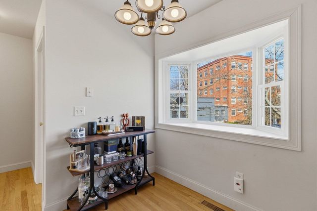 1039 Islington St Unit 4, Portsmouth, NH 03801