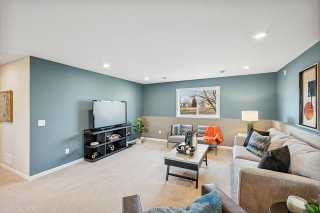 877 Yellowcrest Street SW, Delano, MN 55328