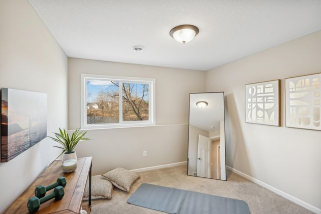 877 Yellowcrest Street SW, Delano, MN 55328