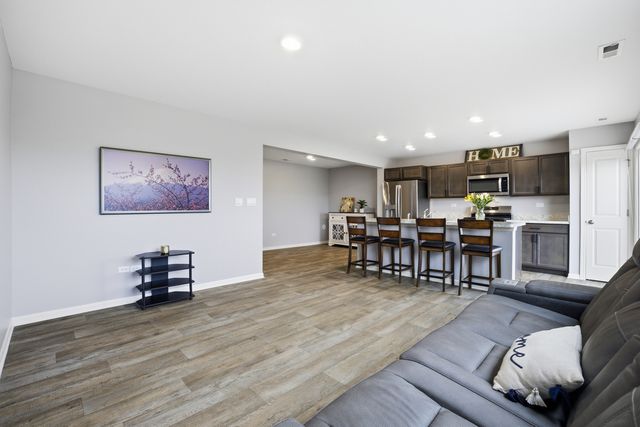 7625 Stonecrop Lane, Joliet, IL 60431