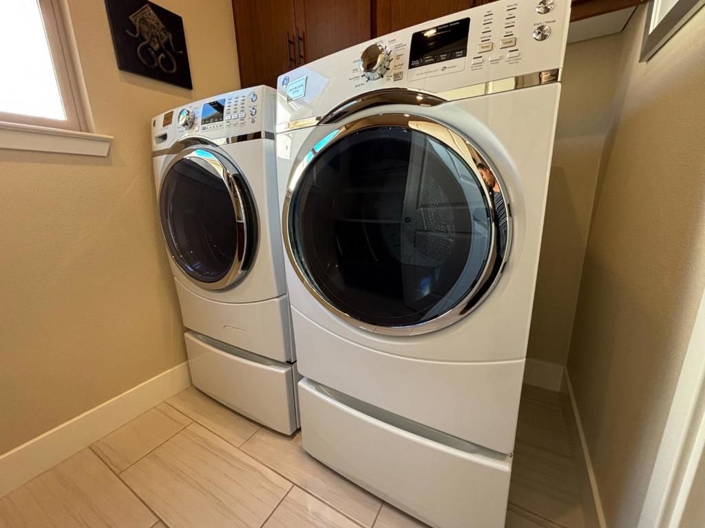 Image 23 of property listing at 1517 Santana Ranch Drive, Hollister, CA 95023