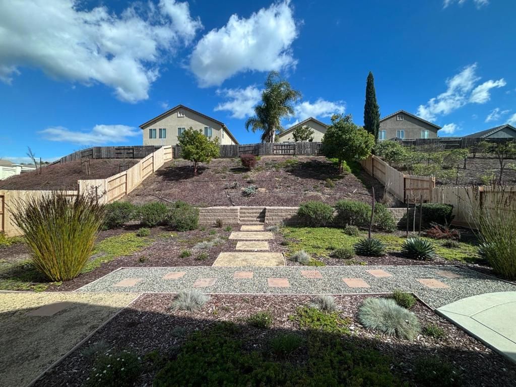 Image 26 of property listing at 1517 Santana Ranch Drive, Hollister, CA 95023