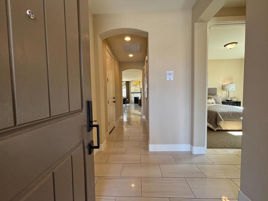 Image 4 of property listing at 1517 Santana Ranch Drive, Hollister, CA 95023