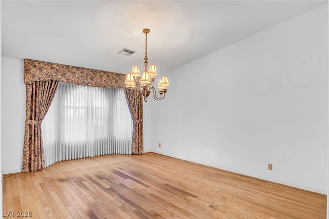 7780 Tara Avenue, Las Vegas, NV 89117