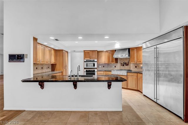 7780 Tara Avenue, Las Vegas, NV 89117