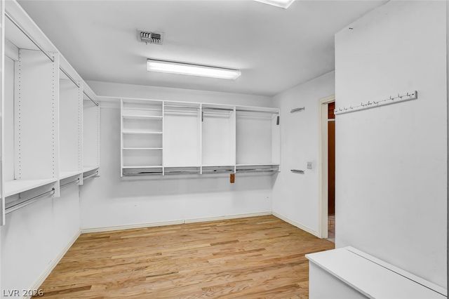 7780 Tara Avenue, Las Vegas, NV 89117