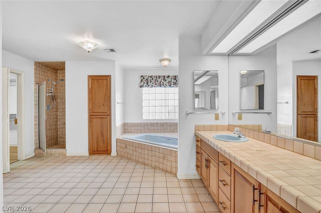 7780 Tara Avenue, Las Vegas, NV 89117