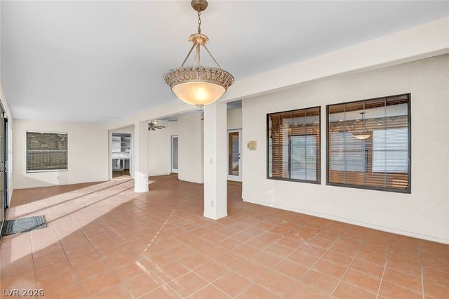 7780 Tara Avenue, Las Vegas, NV 89117
