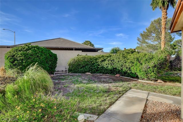 7780 Tara Avenue, Las Vegas, NV 89117