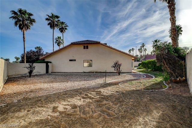 7780 Tara Avenue, Las Vegas, NV 89117
