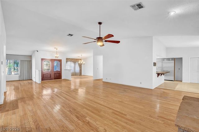7780 Tara Avenue, Las Vegas, NV 89117