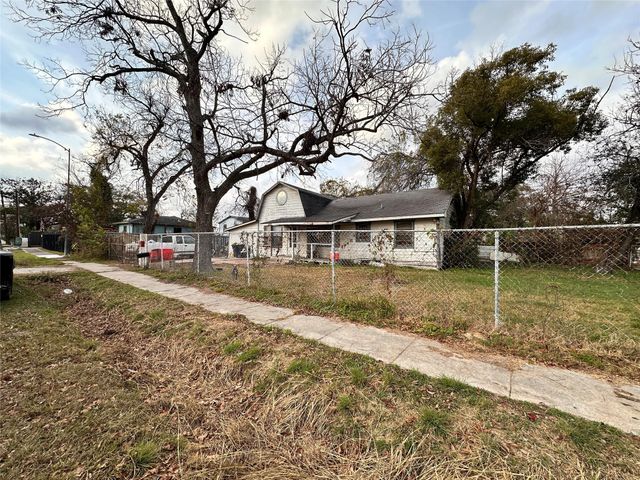525 Eubanks Street, Houston, TX 77022