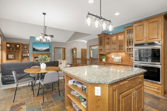 18481 98th Place N, Maple Grove, MN 55311