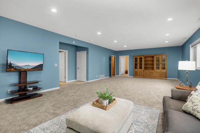 18481 98th Place N, Maple Grove, MN 55311