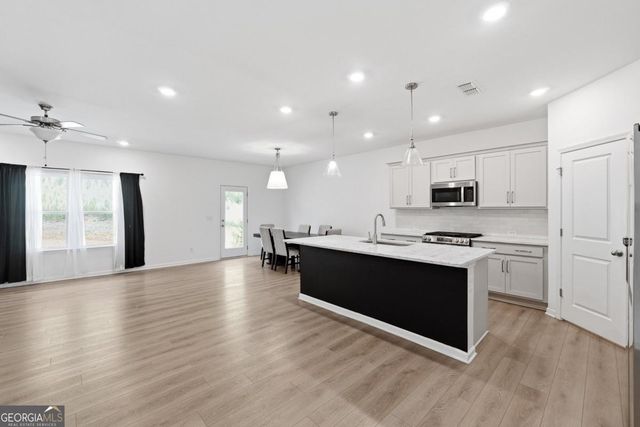 188 Foxhill Drive, Dawsonville, GA 30534
