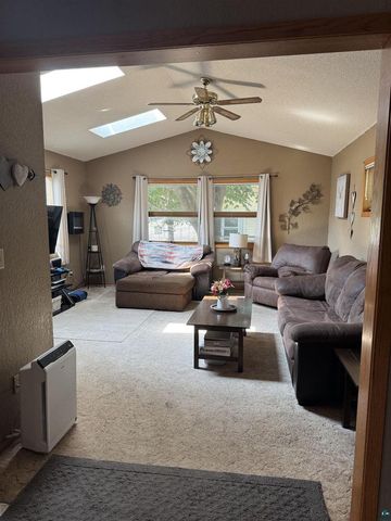 528 Clough Ave, Superior, WI 54880