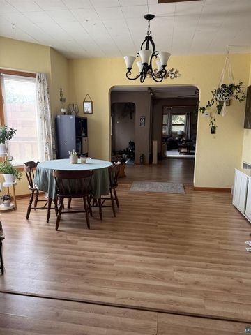 528 Clough Ave, Superior, WI 54880