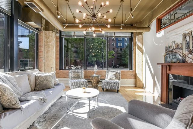 124 W Polk Street 100, Chicago, IL 60605
