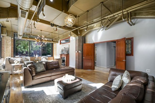 124 W Polk Street 100, Chicago, IL 60605