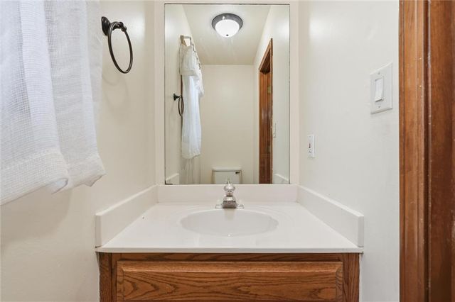 802 S Morgan Drive, Peculiar, MO 64078