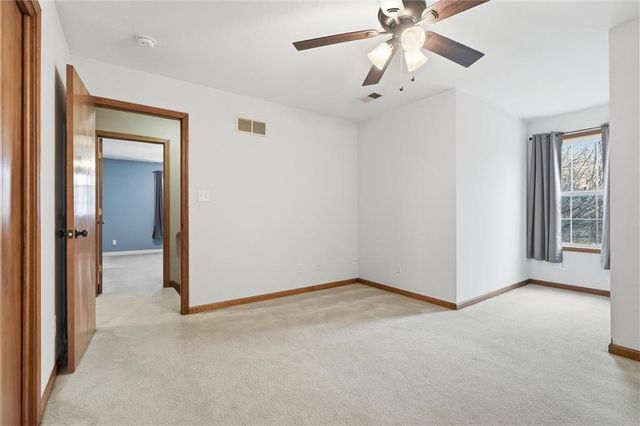 802 S Morgan Drive, Peculiar, MO 64078