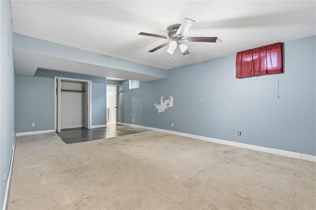 802 S Morgan Drive, Peculiar, MO 64078