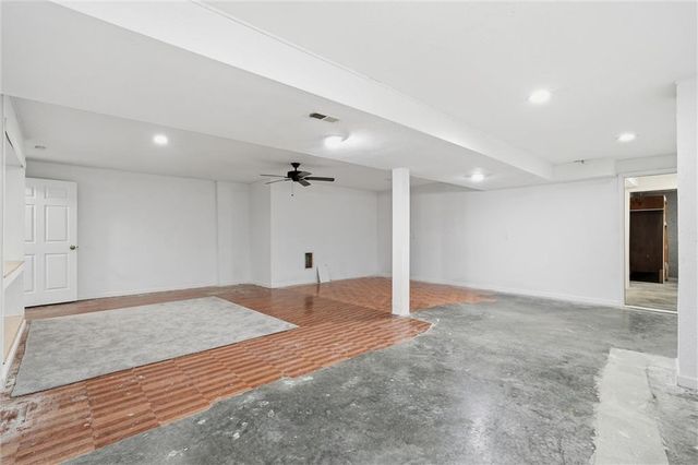 802 S Morgan Drive, Peculiar, MO 64078