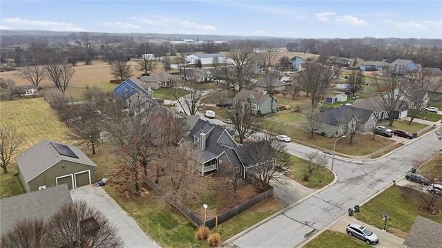 802 S Morgan Drive, Peculiar, MO 64078