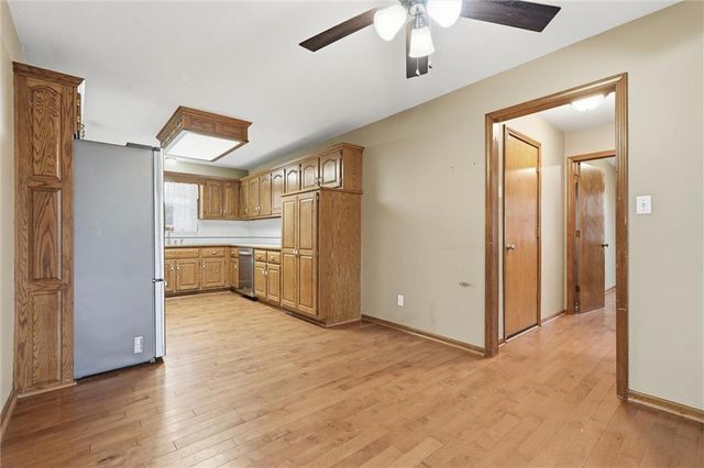 802 S Morgan Drive, Peculiar, MO 64078