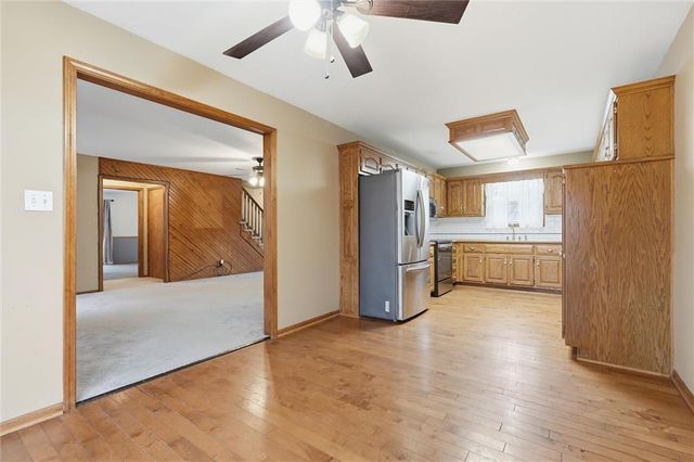 802 S Morgan Drive, Peculiar, MO 64078