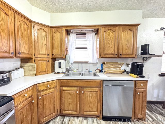 23536 E 873 Road, Park Hill, OK 74451