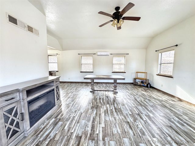 23536 E 873 Road, Park Hill, OK 74451