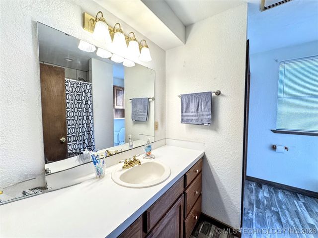 23536 E 873 Road, Park Hill, OK 74451