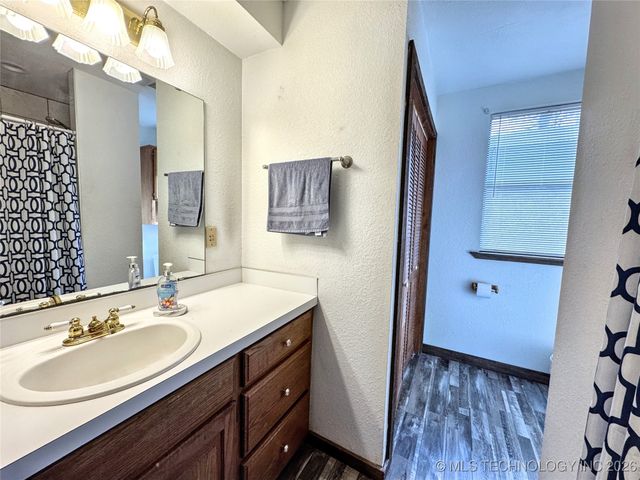 23536 E 873 Road, Park Hill, OK 74451