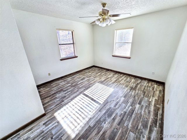 23536 E 873 Road, Park Hill, OK 74451