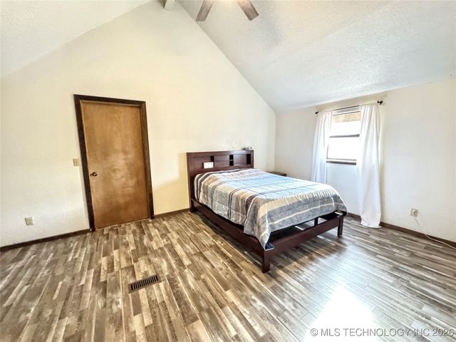 23536 E 873 Road, Park Hill, OK 74451