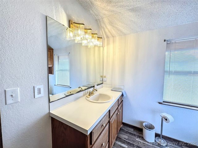 23536 E 873 Road, Park Hill, OK 74451