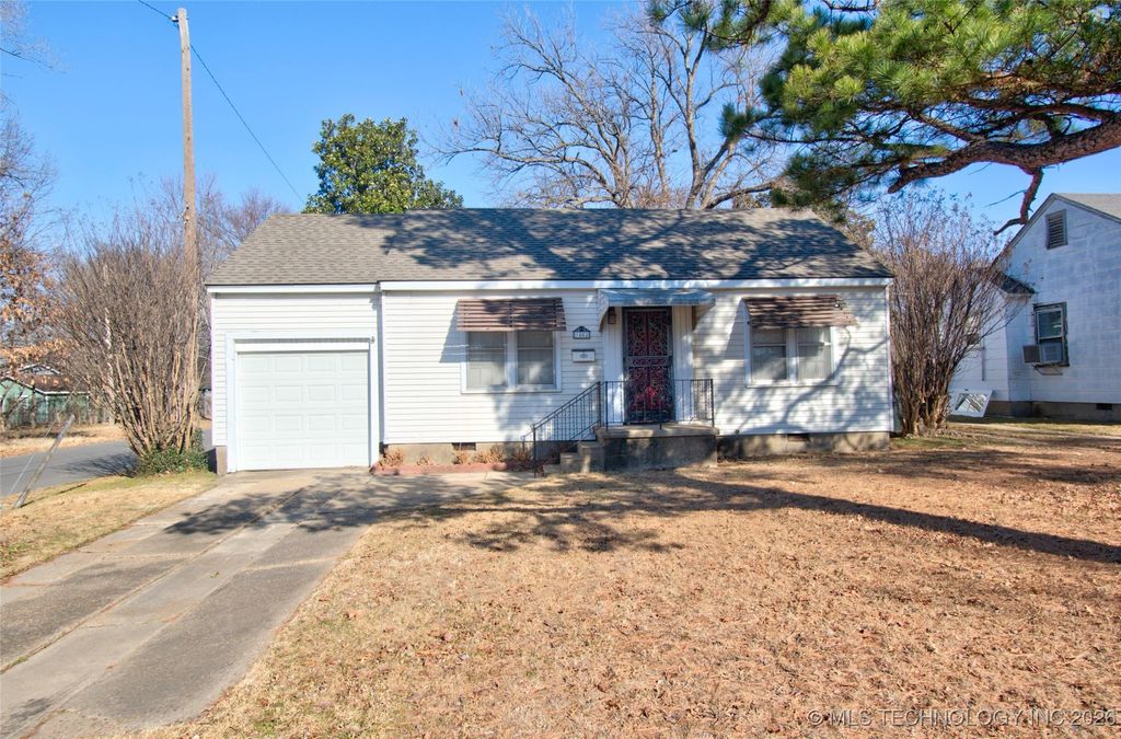 1502 Hayes Street, Muskogee, OK 74403