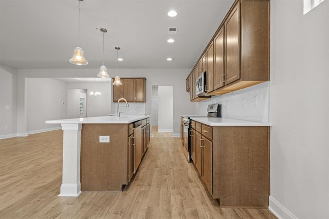 1135 NW Forest Bend Dr NW, Calabash, NC 28467
