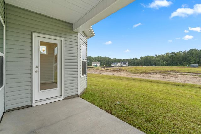 1135 NW Forest Bend Dr NW, Calabash, NC 28467