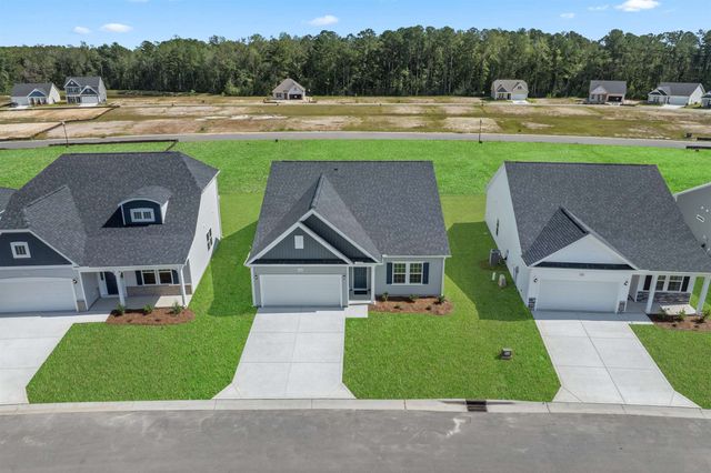 1135 NW Forest Bend Dr NW, Calabash, NC 28467
