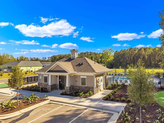 1135 NW Forest Bend Dr NW, Calabash, NC 28467