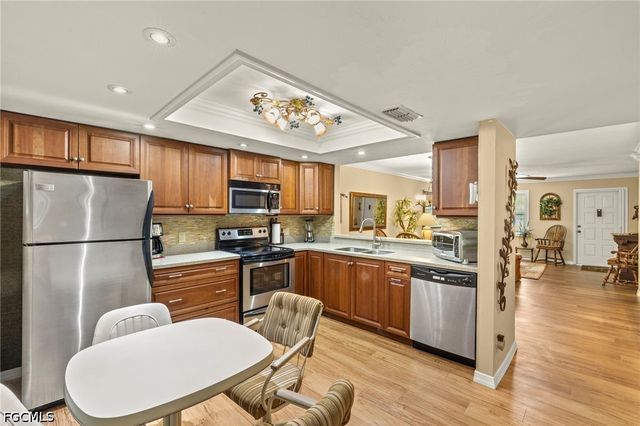 8411 Charter Club CIR 1, Fort Myers, FL 33919