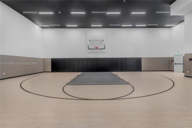 225 N Miami 3009, Miami, FL 33128