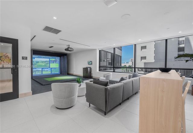 225 N Miami 3009, Miami, FL 33128