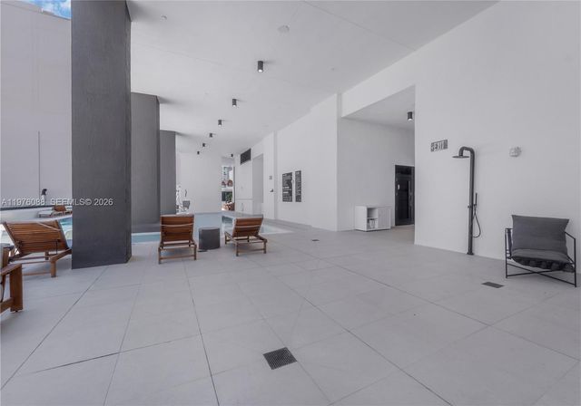 225 N Miami 3009, Miami, FL 33128